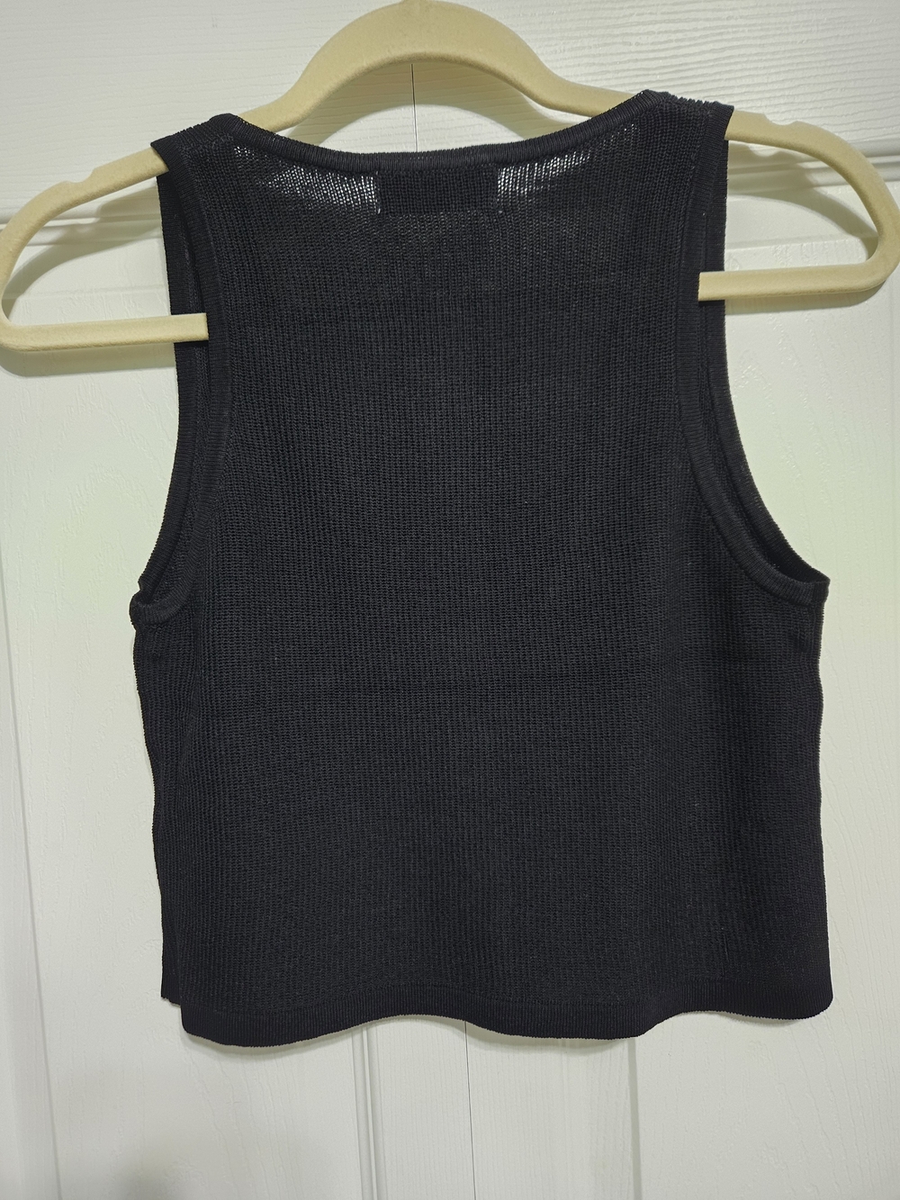 Zenana Outfitters Black Ribbed Button-Front Crop Tank Top - Picture 2 of 2